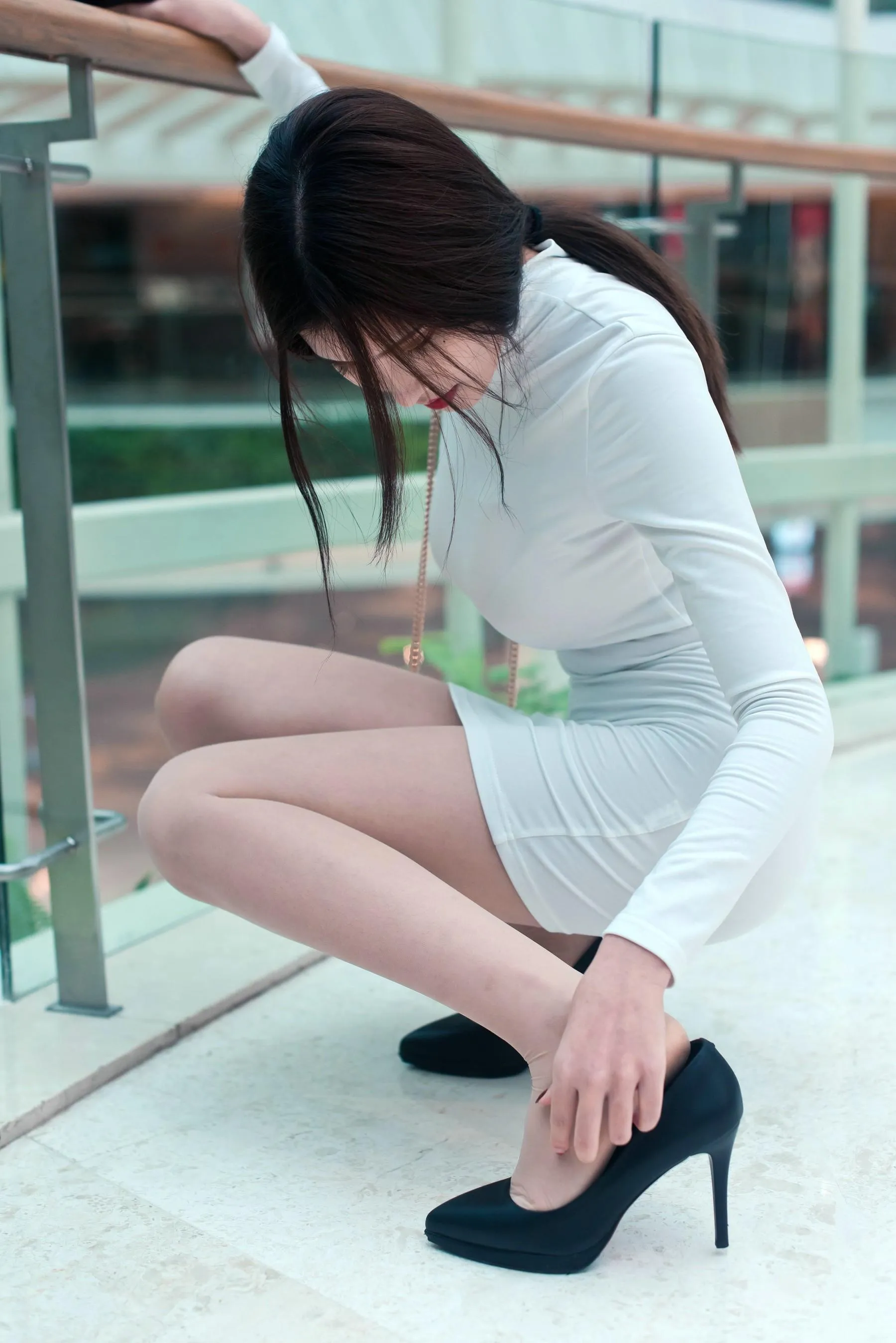 [魔镜街拍] NO.103 谍杀风云 短裙肉丝女杀手婷婷·的行动终局篇 [420P]插图7